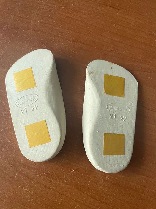 Стелки детски от корк нови 21-22