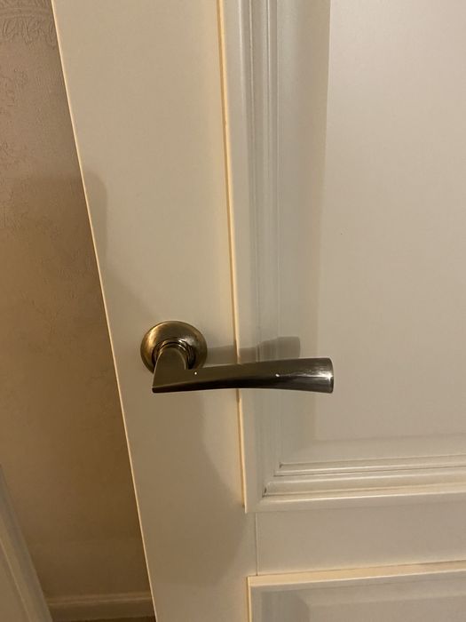 Продам межкомнатные двери