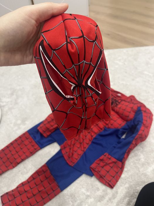 Костюм человека-паука