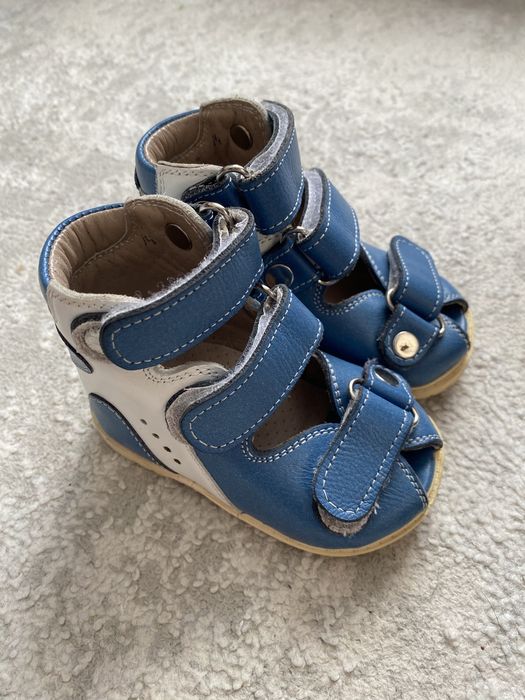 Продам ортопедичесские сандали