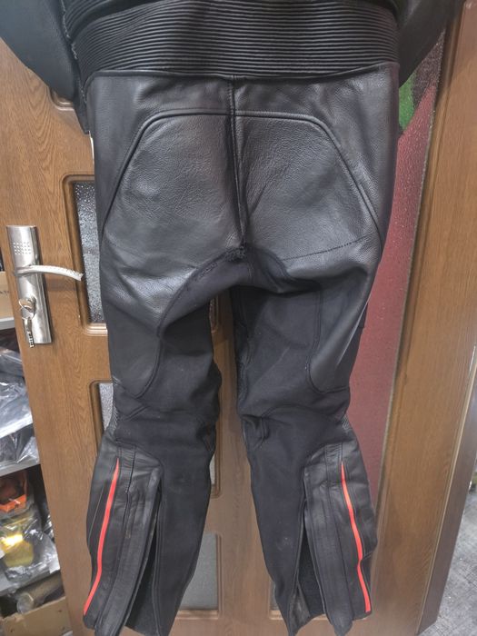 Мото екип Dainese размер 50 със забележки