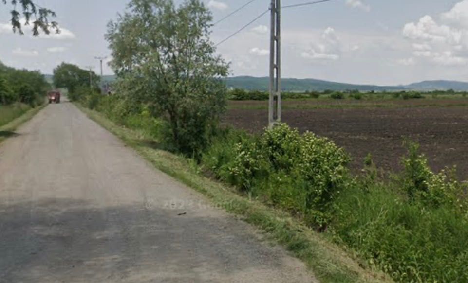Teren intravilan de vanzare