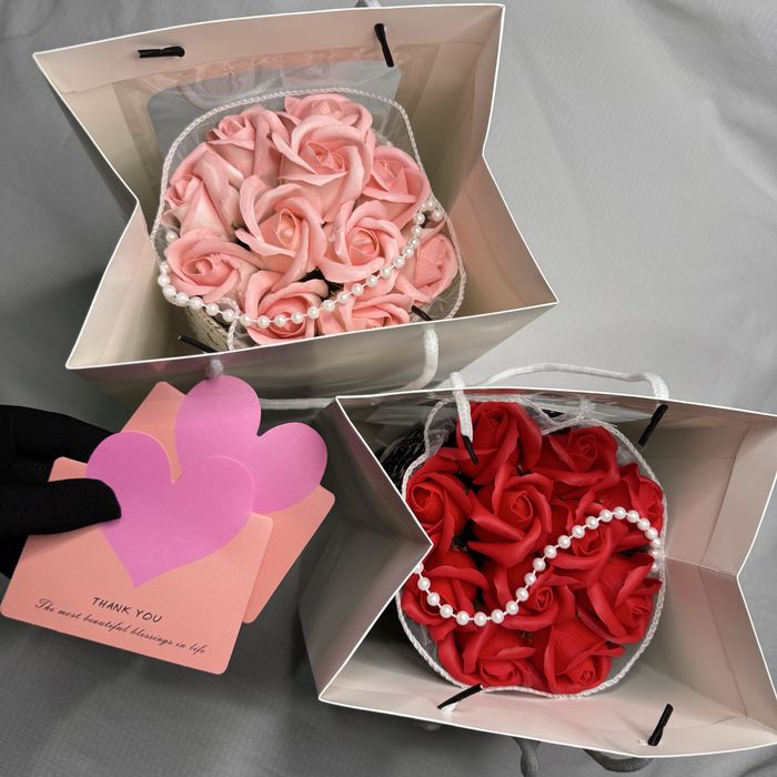 Букеты мыльные и игрушечные