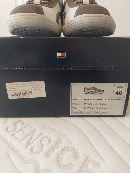 Tommy Hilfiger,  Чисто Нови обувки  40 номер.