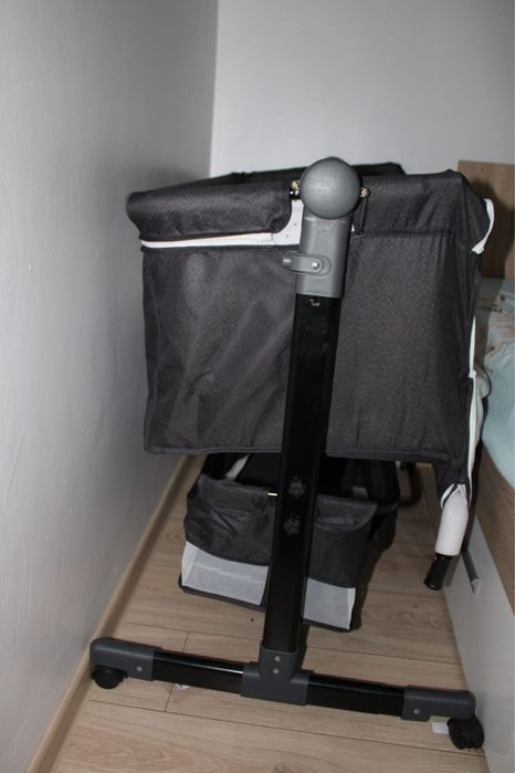 Vând Pătuț bebeluș co-sleeping cu roți și spațiu depozitare