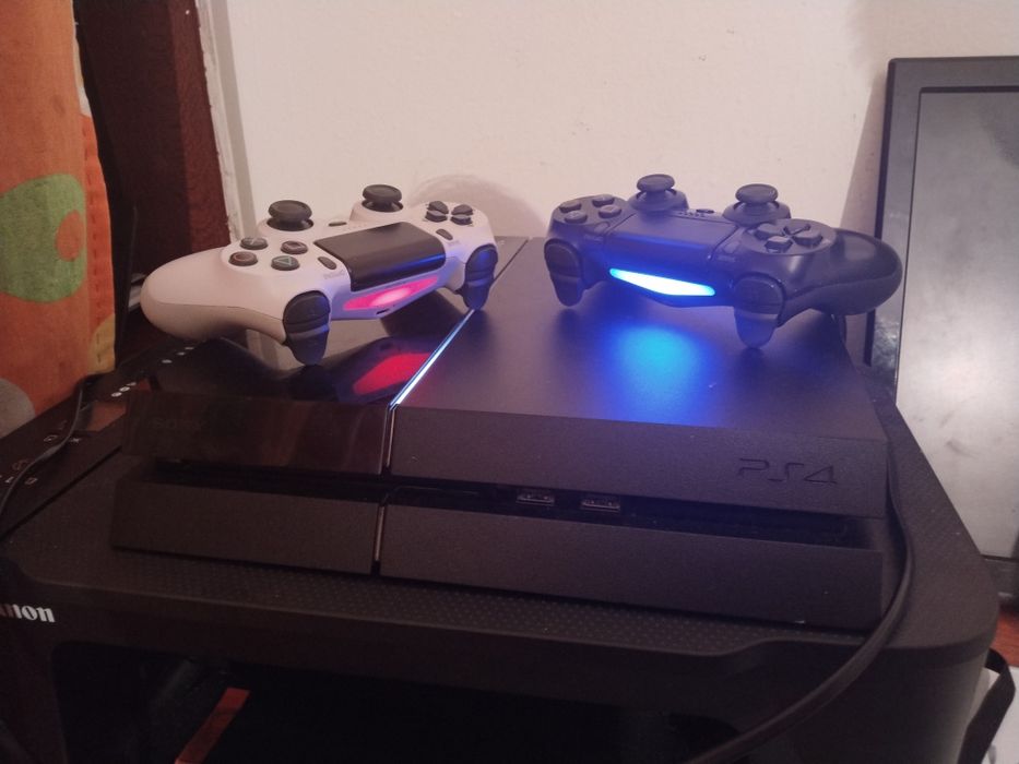 PlayStation 4. Продаю