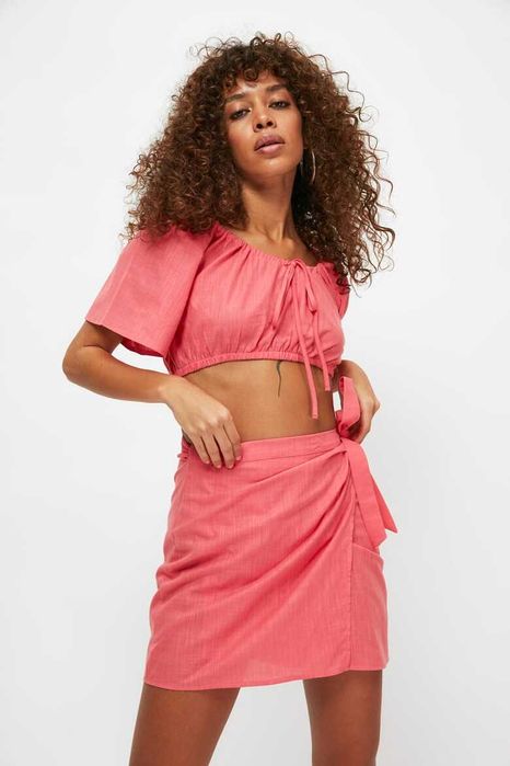 Trendyol Set de bluza crop si fusta cu croiala petrecuta