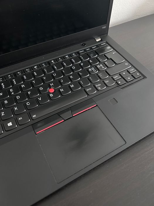 Lenovo Thinkpad T490 i5, 16GB RAM, 512 SSD