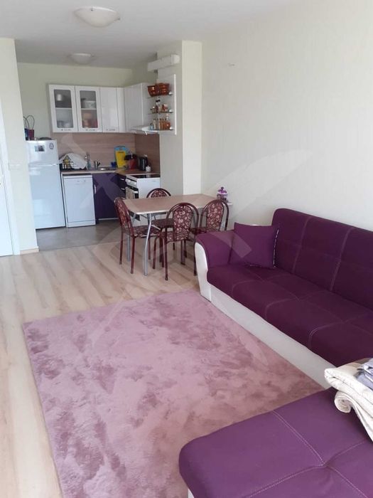 Продава се Двустаен апартамент в с. Шкорпиловци, Област Варна - 68 кв.м за 1111 €/кв.м - Снимка #2