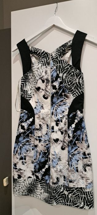 Нова рокля Karen Millen S/XS