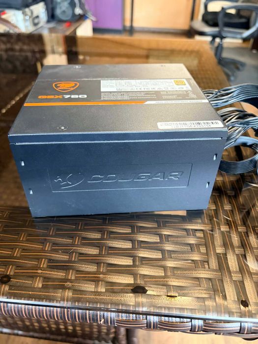 Cougar GEX750 80 Plus Gold Захранване