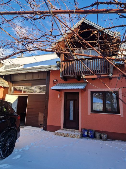 Vând casa in tibeni