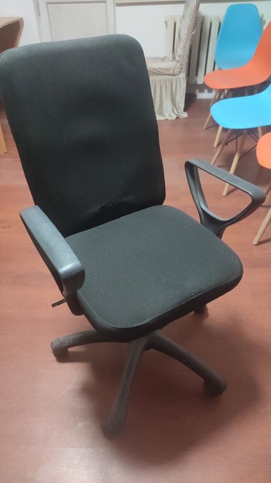 Кресло  офисные.