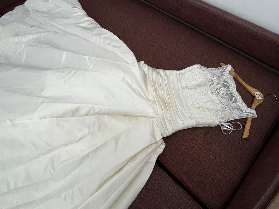 Свадебные платья 2 шт испанский бренд