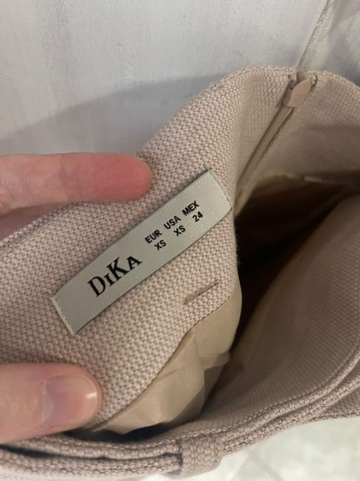 Дамска пола DiKa