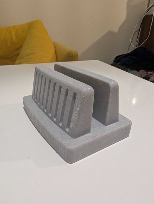 Стойка за лаптоп 3D принтирана