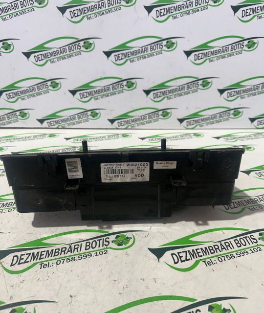 Ceasuri bord plasma V0021000 Volkswagen VW Caddy a 3-a generatie