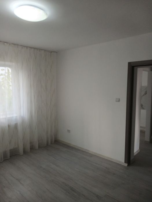 Garsoniera  Trivale parter