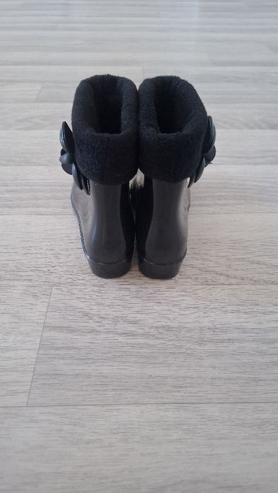 Продам резиновые сапоги