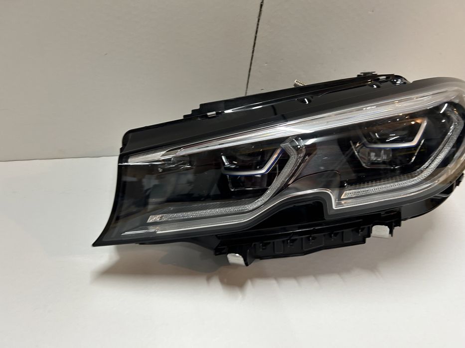 Far bmw G20 G21 laser seria 3 an 2019-2022 stanga