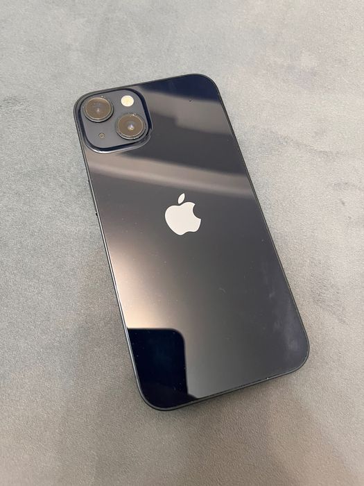 Продам iPhone 13 айфон 13