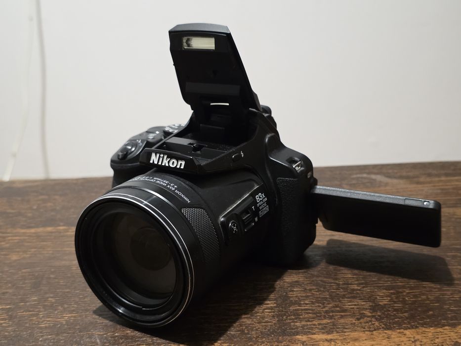 Nikon Coolpix P900 – Zoom 83x – Stare Bună – Funcțional