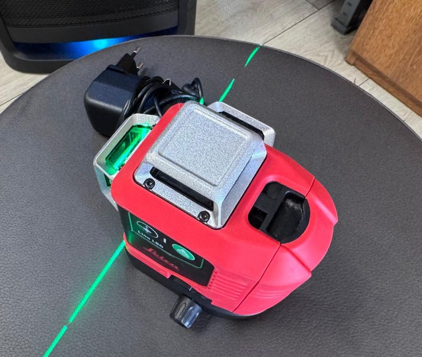 Amanet F28: Nivela laser Leica L6G-1 / linii laser verzi/ reglare micrometrica
