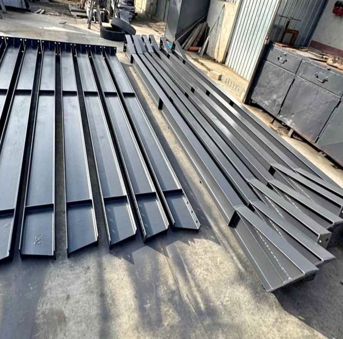 vând structură metalică ipe 180 10 deschiderea 30 lungimea 4 m la ștra