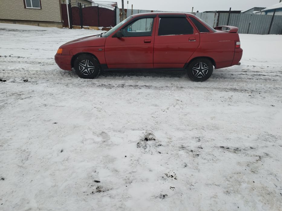 Продам машину Ваз 2110