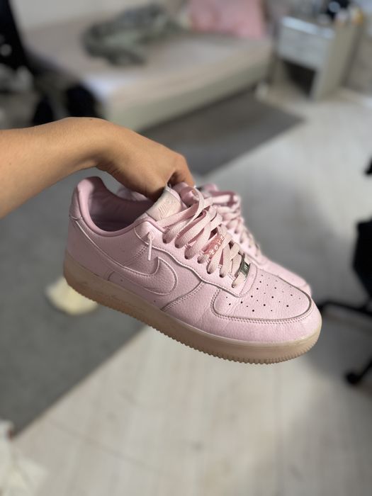 Vand air force 1 nocta roz marimea 42.5