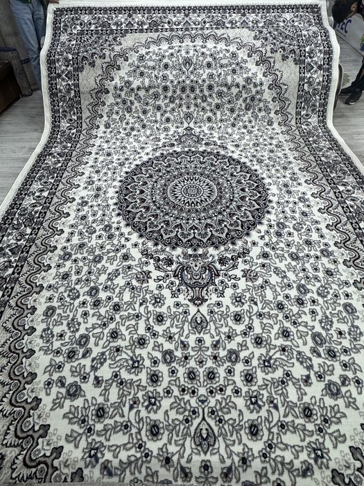 Gilam Arzon narxda Aksya