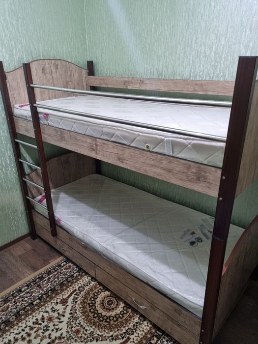 Двухъярусная кровать