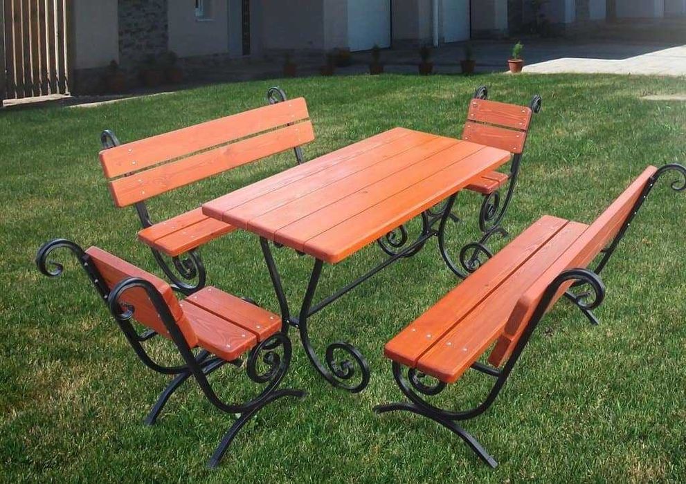 Столы и скамейки для дачи.