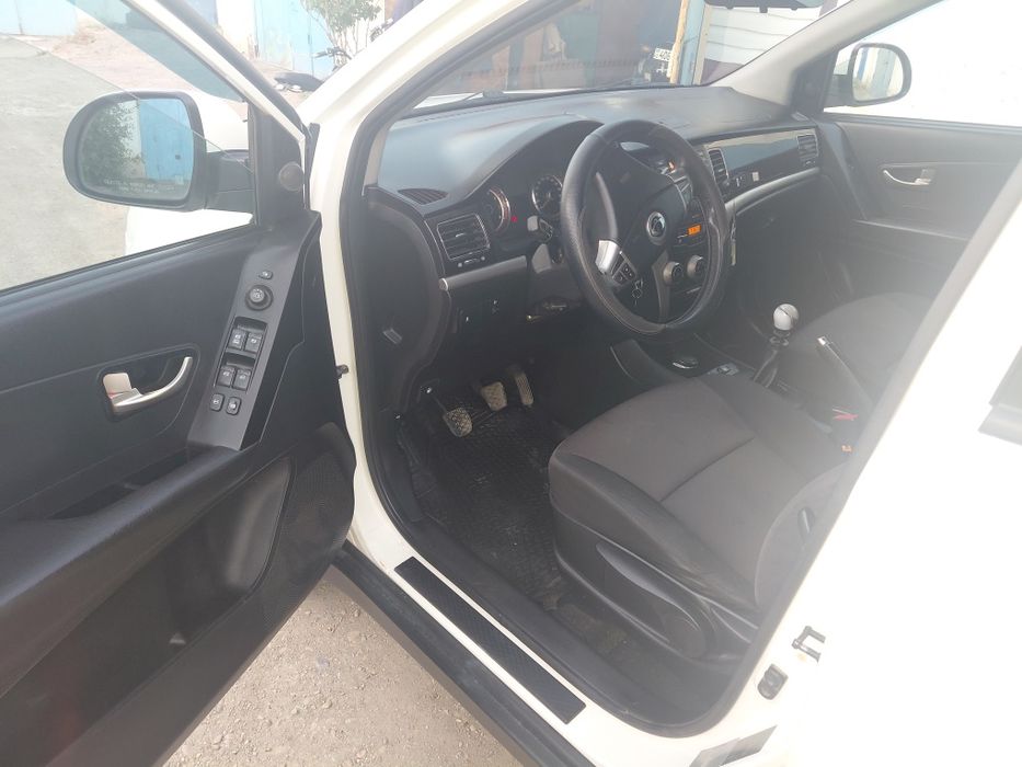 Ssangyong action new