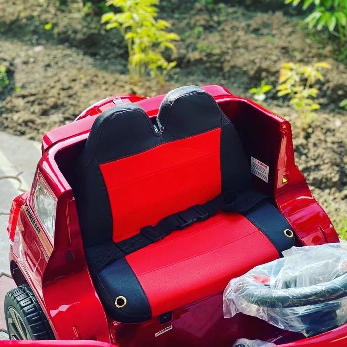 Toyota Land Cruiser 200 детская машина с пультом электромобиль