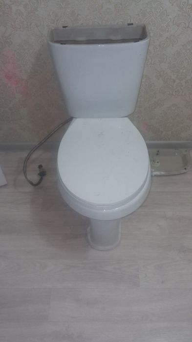 Продам унитаз ост школьник