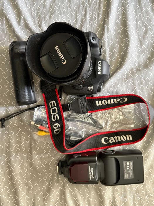 Canon EOS 6D + EF 24-105mm f/4L IS USM — полный комплект