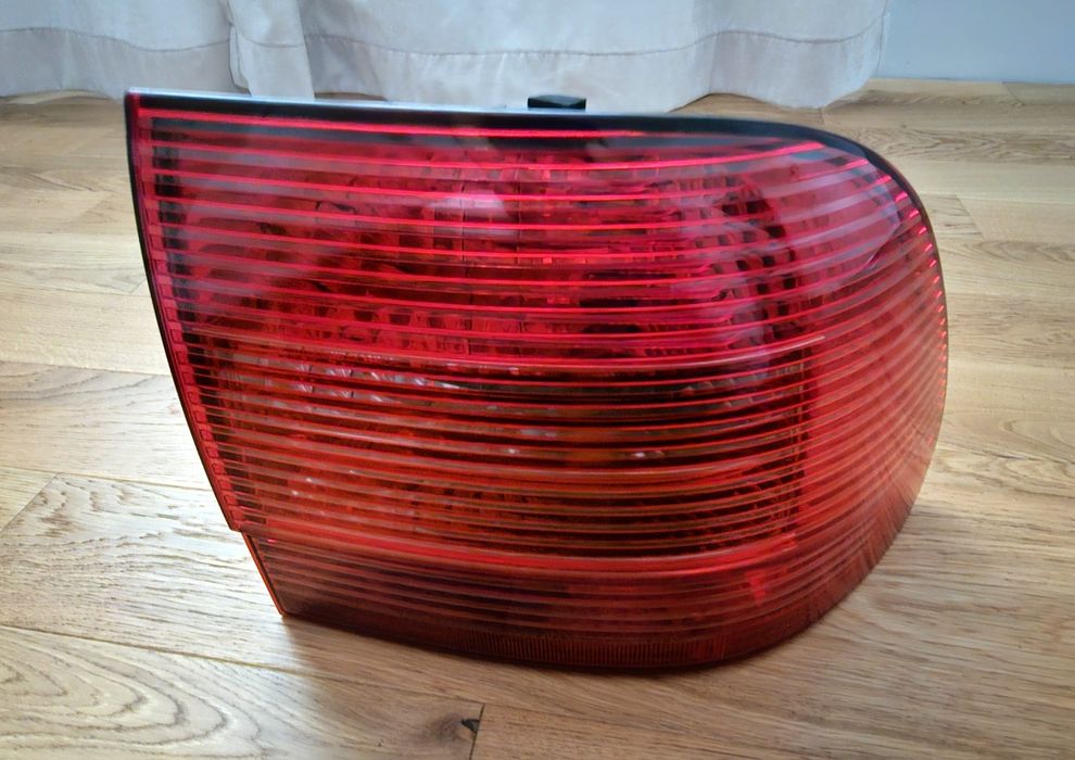 Lampa spate Porsche Cayenne 2006