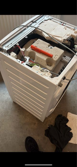 Reparati masini de spalat haine,vase ,uscatoare