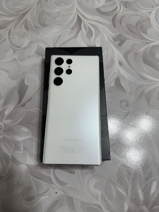 Комплект  телефон и часы