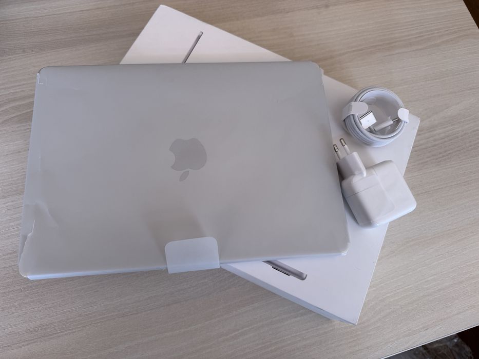 Macbook Air M4 13” 16Gb Ram/256Gb Nou