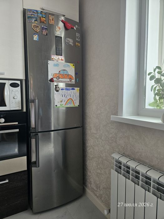 Холодильник Samsung