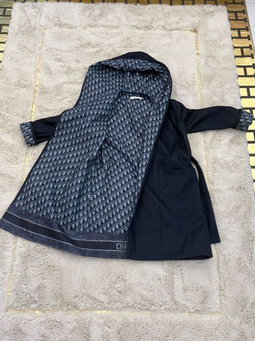 Продаю пальто Christian Dior