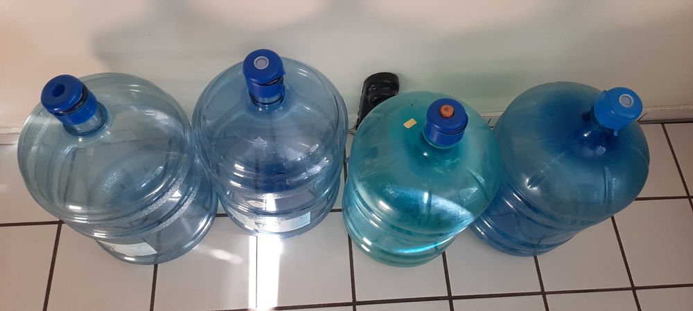 Галони за вода  4 броя