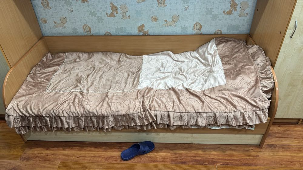 Продам мебель в детскую
