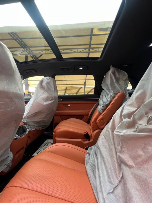 AITO M7 2025 5seats 6seats от 40.000$ до 50,000$