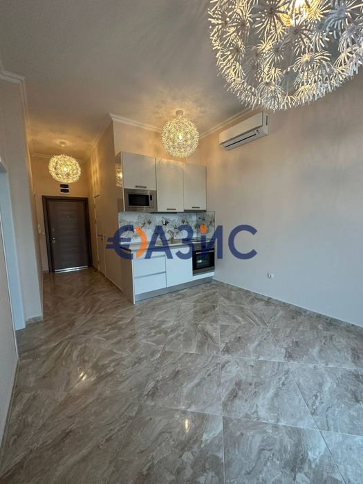 Продава се Двустаен апартамент в Свети Влас - 52 кв.м за 1128 €/кв.м - Снимка #2
