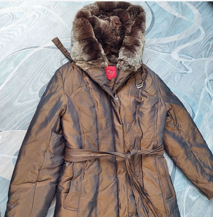 Продам пуховик зимний