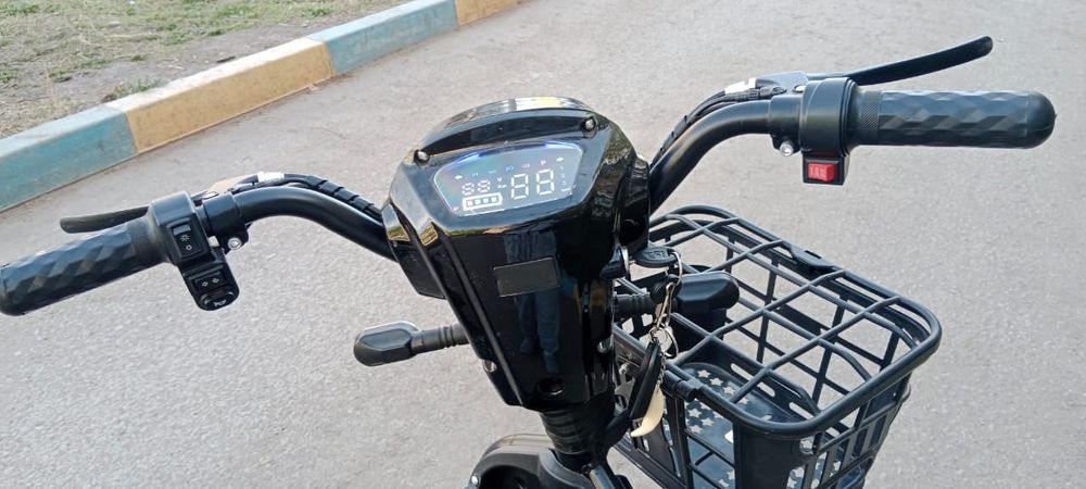 Электраскутер ск8 про