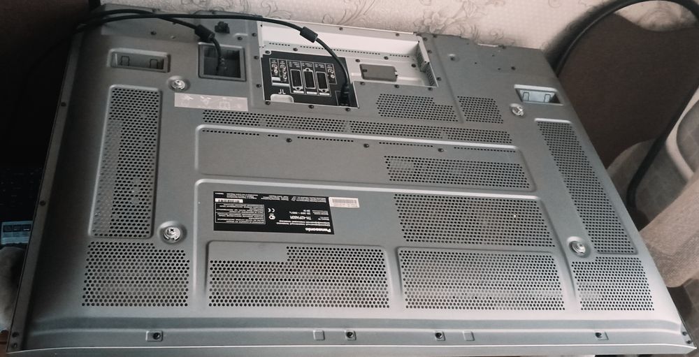 Плазменная панель Panasonic 49/106cm